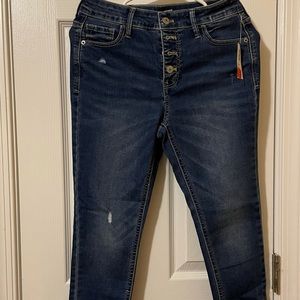 Size 6 petite Old Navy Rockstar Super skinny high rise